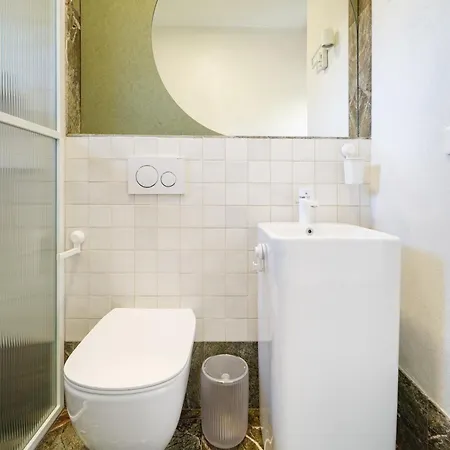 Einstein 15 5 Διαμέρισμα *