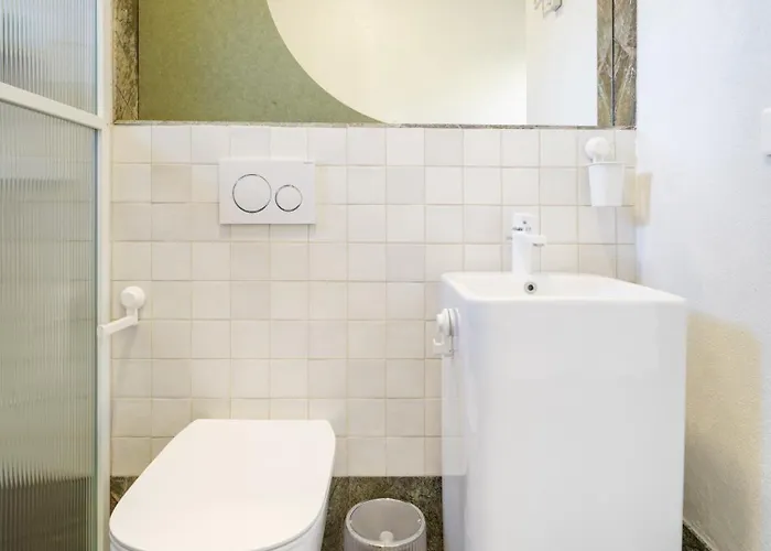 Einstein 15 5 公寓 *