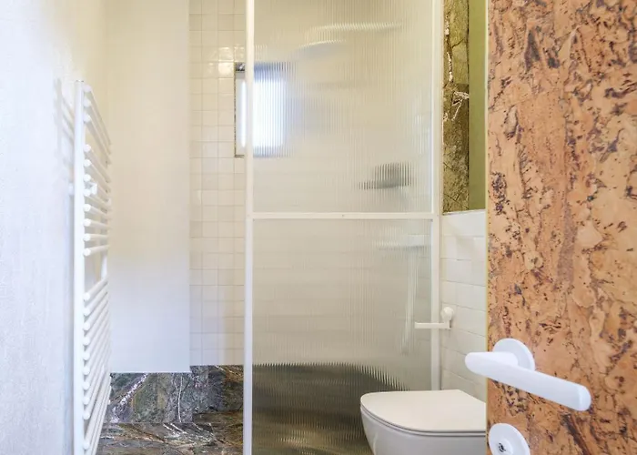 Einstein 15 5 Κλουζ-Ναπόκα